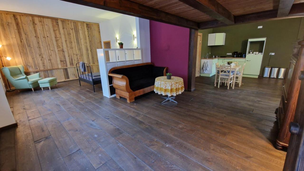 Liebevoll Sanierte Altbauwohnung Waldsieversdorf Zewnętrze zdjęcie